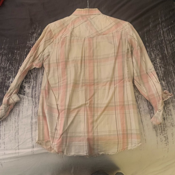 2005 Seven Diamonds Cream, Lt Gray & Pale Pink Worn & Western Snap Button Shirt - Picture 2 of 5